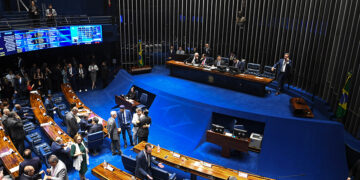 Plenário aprova indicação de Fabio Francisco Esteves para o CNJ — Senado Notícias