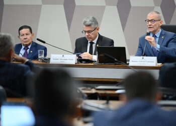 CPI do Crime Organizado ouve diretor de Inteligência da PF e promotor de SP — Senado Notícias