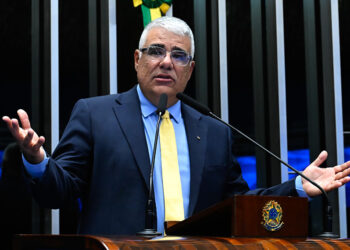 Girão aponta censura e critica ‘contrato bilionário do governo cearense’ — Senado Notícias