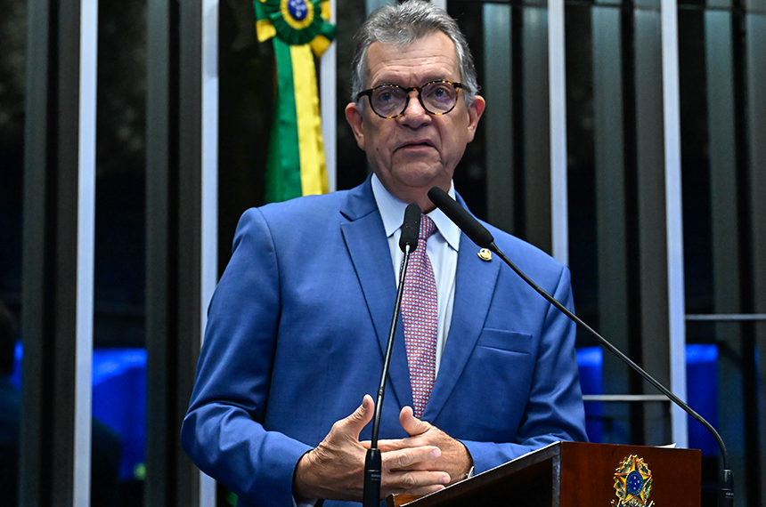 Laércio homenageia 64 anos de fundação do Banco do Estado do Sergipe — Senado Notícias