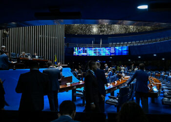 Projeto de incentivo à sustentabilidade na indústria química vai à sanção — Senado Notícias