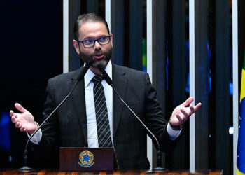 Jorge Seif critica decisão de Moraes de decretar a prisão de Bolsonaro — Senado Notícias