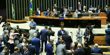 Aprovado crédito de R$ 34,3 bi para benefícios previdenciários e Bolsa Família — Senado Notícias