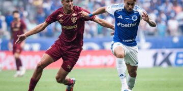 Cruzeiro empata com Flu e perde chance de colocar pressão nos líderes