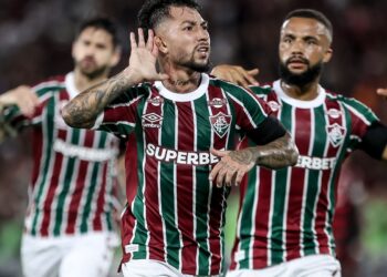 Em um clássico movimento, Fluminense derrota Flamengo no Maracanã
