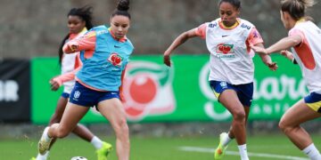 Seleção feminina inicia preparação para amistosos na Europa