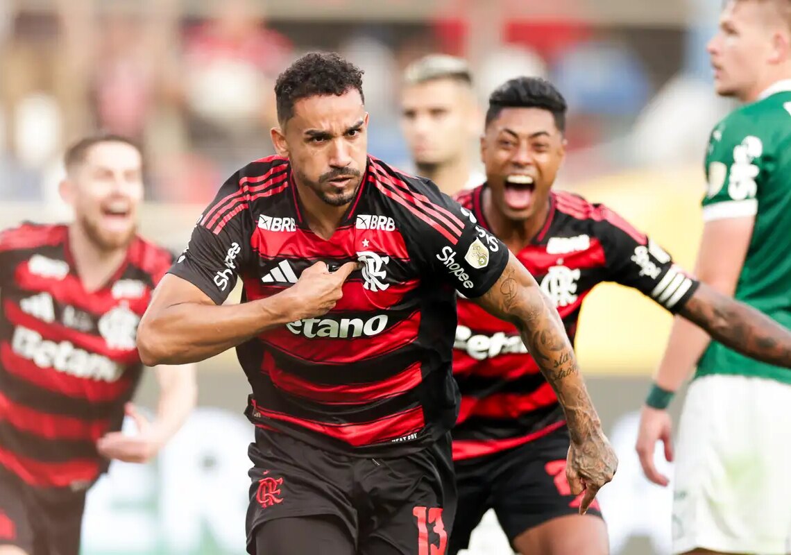Flamengo vence Palmeiras e vira 1º brasileiro tetra da Libertadores