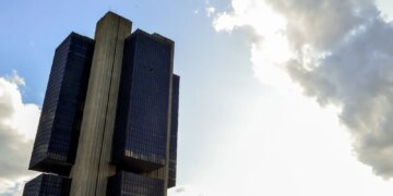 Copom decide nesta quarta se mantém Taxa Selic em 15% ao ano