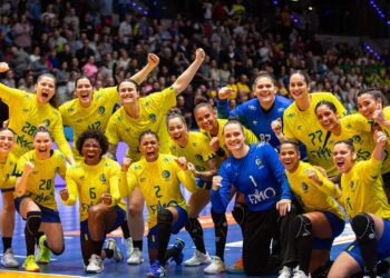 Brasil sobra diante de Cuba na estreia do Mundial de Handebol Feminino