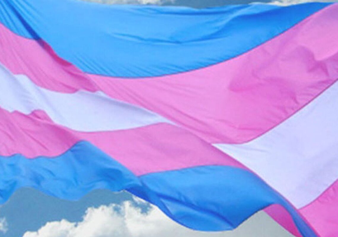 Preconceito dificulta rastreio e tratamento de câncer em pessoas trans