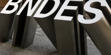 Operações de crédito do BNDES chegam a R$ 230 bilhões