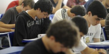 Inep divulga lista de espera para vagas remanescentes do Fies 2025