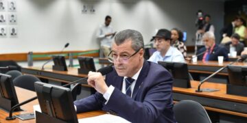 Comissão aprova projeto que prioriza infraestrutura de comunicação em áreas de desastre – Notícias