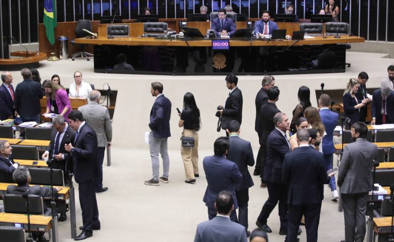 Câmara aprova programa para certificar obras resilientes a eventos climáticos extremos – Notícias