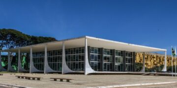 Câmara aprova reajuste para servidores do Judiciário