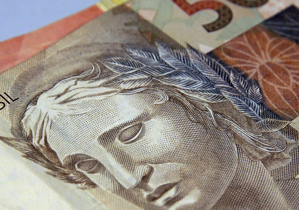 Saiba quem será contemplado e como funcionará a isenção do IR