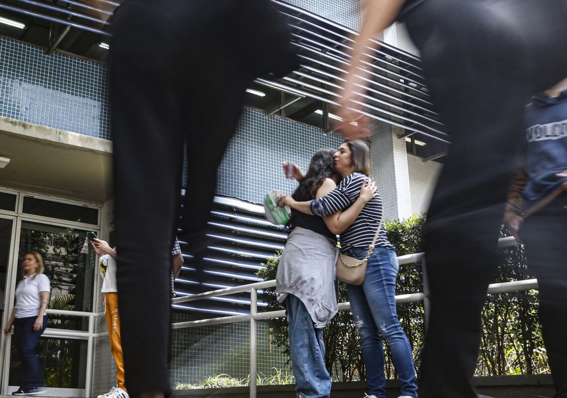 Enem 2025: saiba o que é permitido levar no primeiro dia de provas