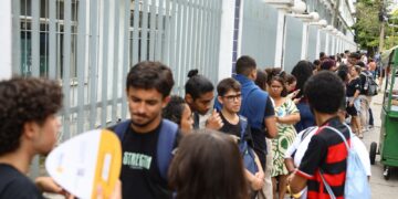 Candidatos relatam expectativa para 2º dia de prova do Enem 2025