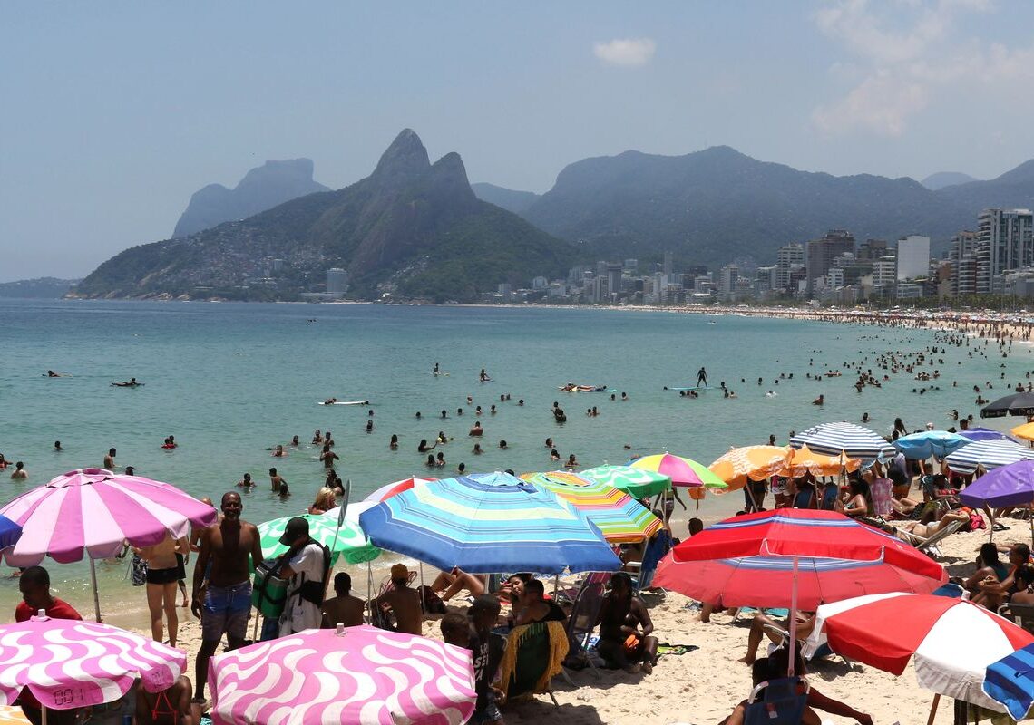 Rio de Janeiro bate recorde de turistas internacionais em 2025
