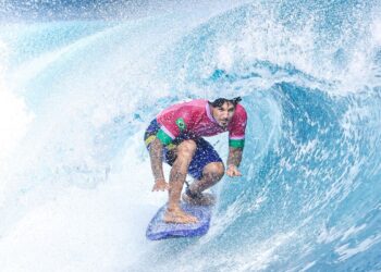Gabriel Medina retorna ao Circuito Mundial de Surfe em 2026