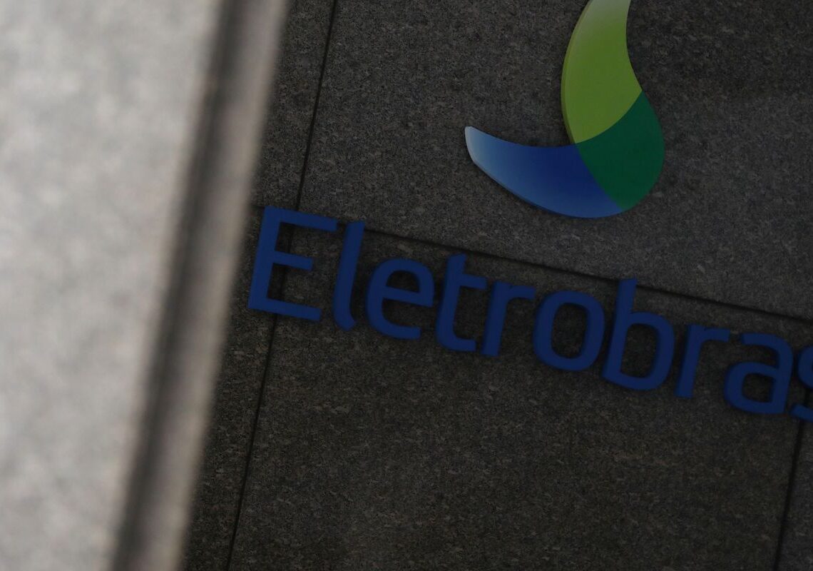 Senado aprova proposta de realocação de trabalhadores da Eletrobras