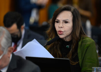 Vai à Câmara restrição a progressão de regime para crimes violentos contra criança — Senado Notícias