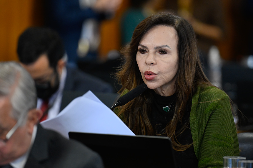 Vai à Câmara restrição a progressão de regime para crimes violentos contra criança — Senado Notícias