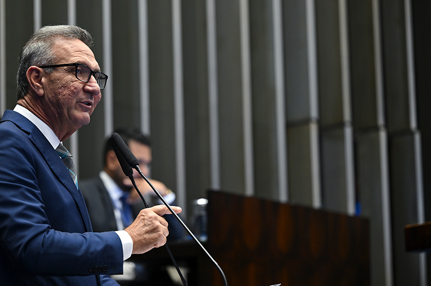 Reajuste de até 32% na conta de luz no Amapá é alvo de críticas de Lucas Barreto — Senado Notícias