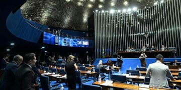 Plenário adia votação de projetos sobre criação de fundos da Justiça — Senado Notícias
