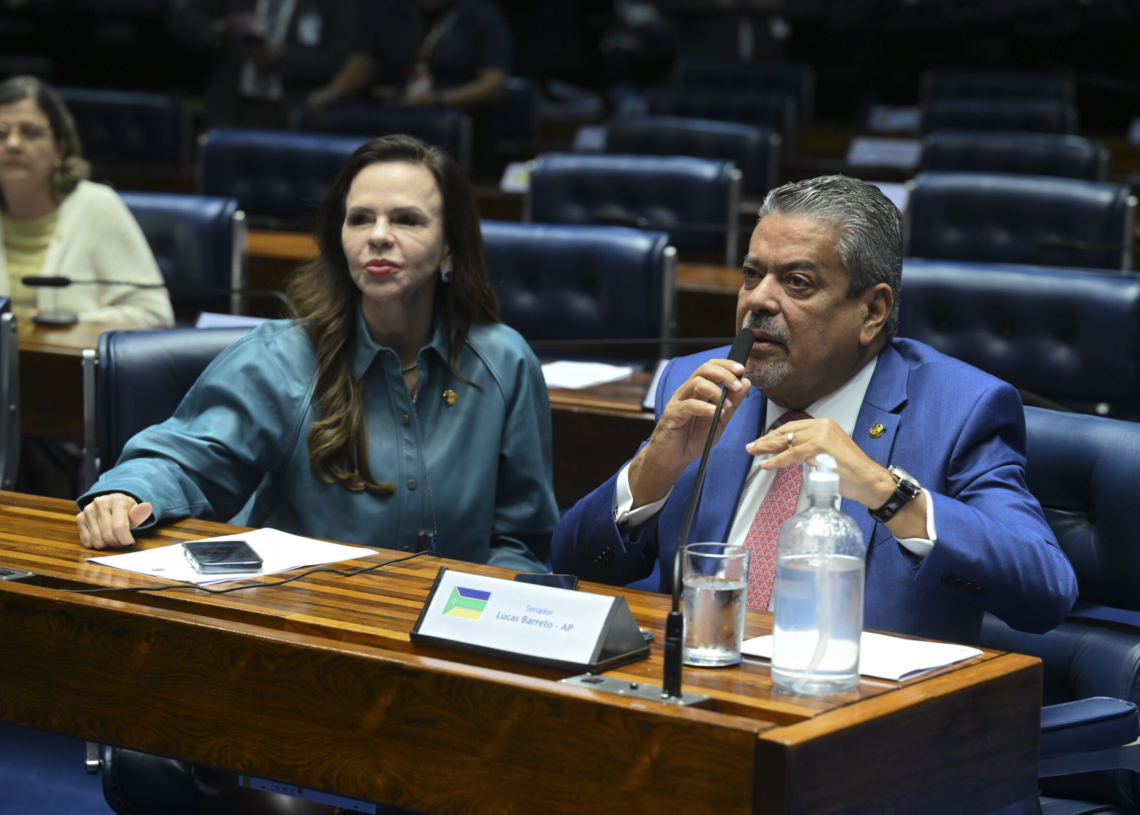 PEC da polícia científica segue para a Câmara — Senado Notícias