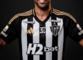 Atlético-MG anuncia o lateral-esquerdo Renan Lodi