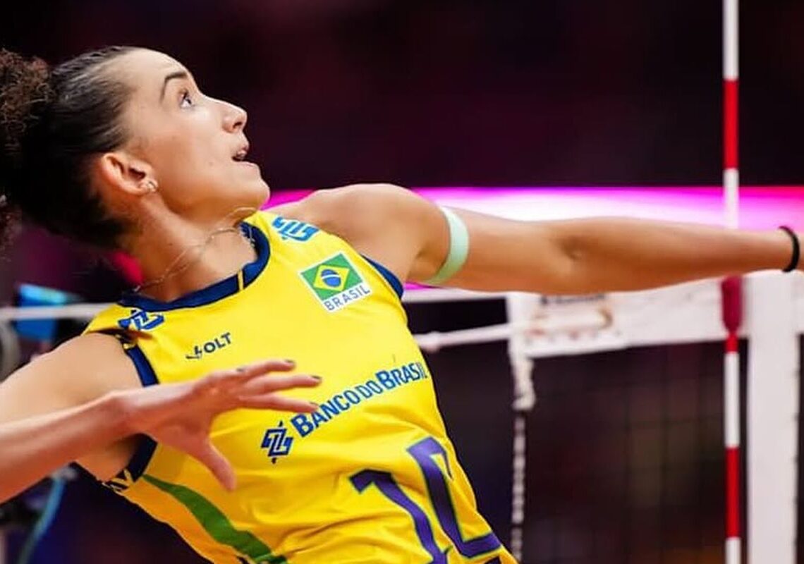 Gabi Guimarães é segunda melhor jogadora de vôlei do mundo em 2025