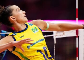 Gabi Guimarães é segunda melhor jogadora de vôlei do mundo em 2025
