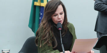 CMO aprova aumento de R$ 13,2 bilhões nas receitas do Orçamento de 2026 — Senado Notícias