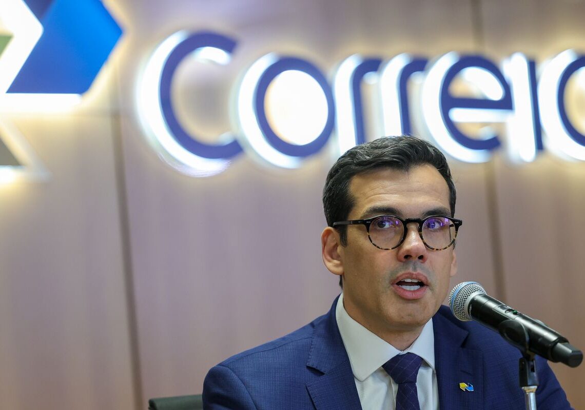 Correios preveem fechar mil agências e 15 mil demissões voluntárias