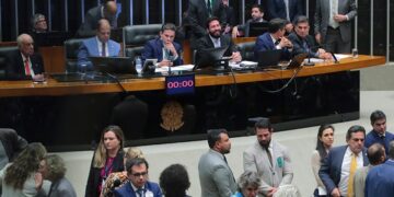 Aprovado na Câmara, projeto do devedor contumaz segue para sanção — Senado Notícias
