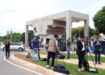 8/01: lembre como a imprensa estrangeira repercutiu condenações do STF