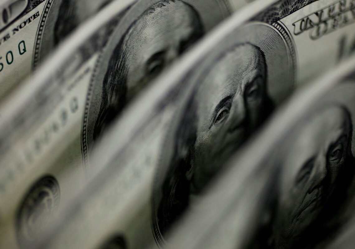 Dólar sobe para R$ 5,24 após indicação de Trump ao BC dos EUA