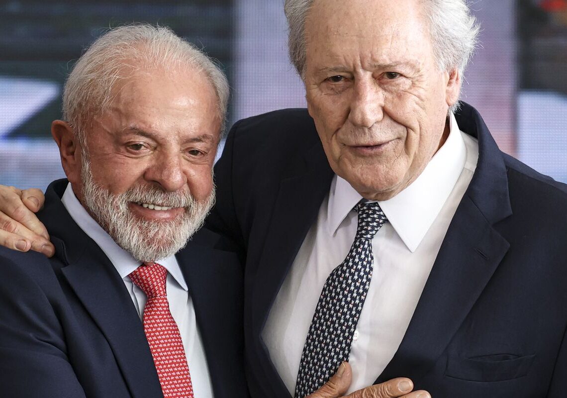 Lewandowski diz que crimes contra o Estado são impassíveis de anistia