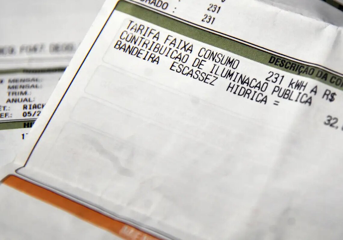 Aneel divulga calendário para anúncio de bandeiras tarifárias em 2026