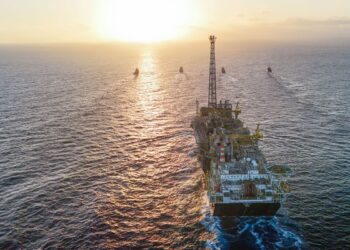 Petrobras supera projeções e tem produção recorde em 2025