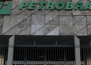 Petrobras reduz em 7,8% preço de venda do gás natural a distribuidoras