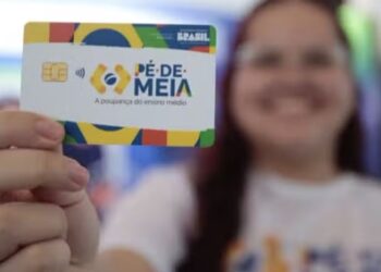 Beneficiários do Pé-de-Meia podem fazer aplicação no Tesouro Direto