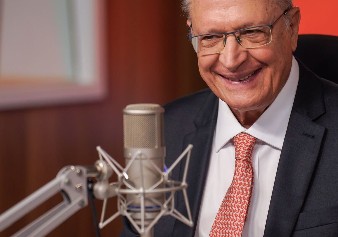 Alckmin conversa por telefone com vice-presidente da China