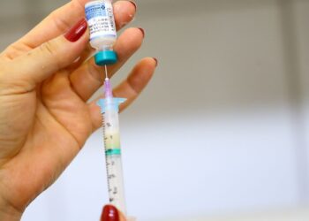 UBSs realizam Dia D de vacinação contra sarampo neste sábado em SP