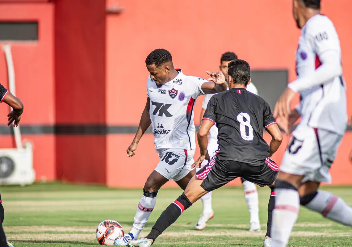 Vitória e Atlético-BA abrem Campeonato Baiano com empate sem gols