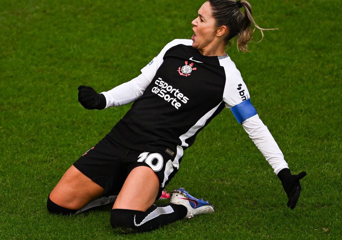 Com gol de Gabi Zanotti, Corinthians vai à final da Copa das Campeãs