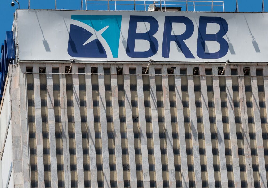 Diretor Jurídico do BRB deixa cargo após caso Banco Master