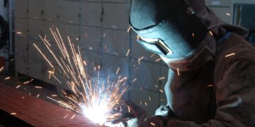 Inflação na porta de fábrica cai 4,53% em 2025; 2ª menor desde 2014