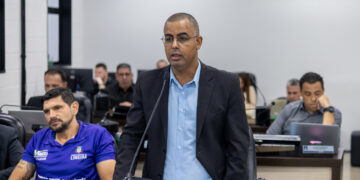 Waguinho de Santa Luzia protocola requerimento sobre representação jurídica em processos contra servidores públicos